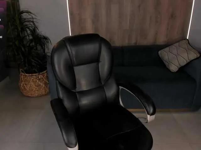 AlinaKravitz on BongaCams