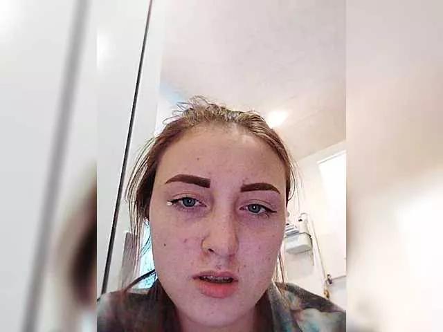 Freechat AlinaLili on BongaCams