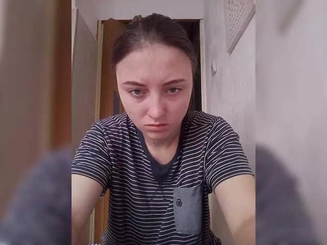 Freechat AlinaLili on BongaCams