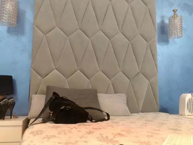 Freechat AretiAlisia on BongaCams