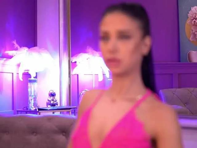 ArinaRhodes on BongaCams