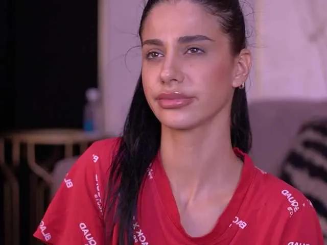 ArinaRhodes on BongaCams