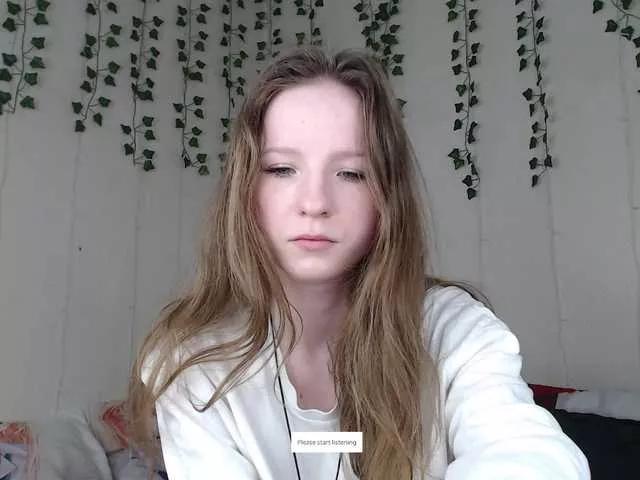 b4by-Emilia on BongaCams