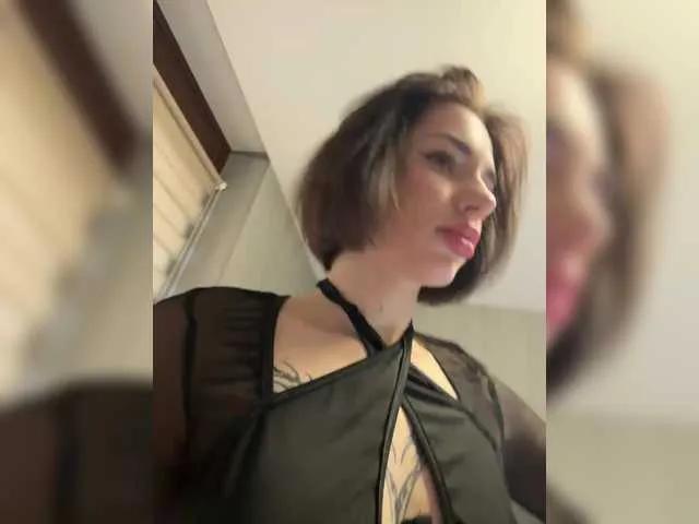 BabyDarii on BongaCams