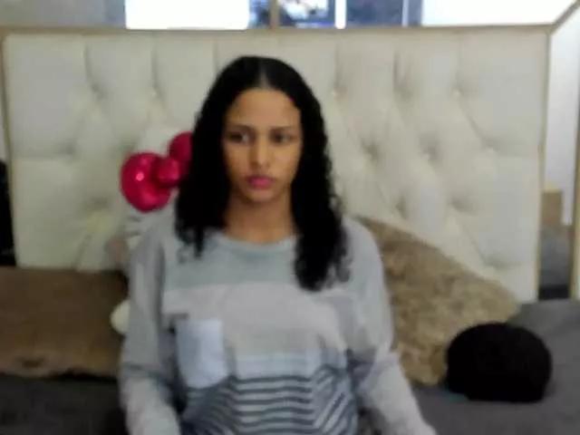 Camila-sex-latina on BongaCams