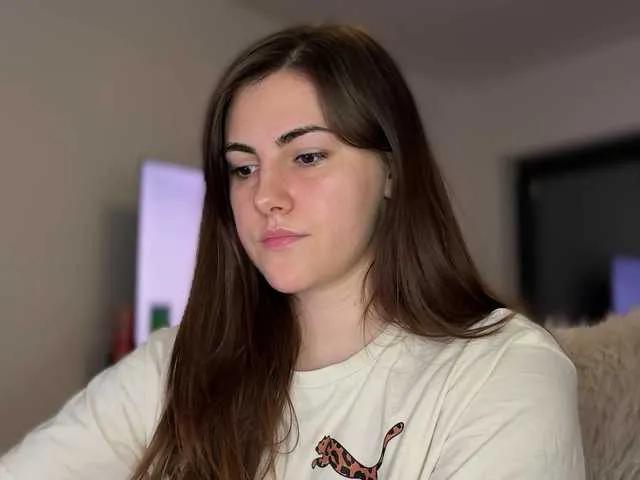 Freechat claireheart on BongaCams