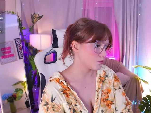 Freechat CrazyWine on BongaCams