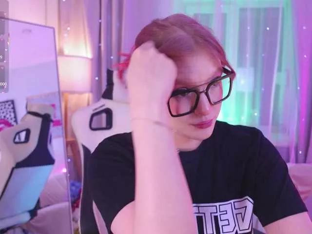 Freechat CrazyWine on BongaCams