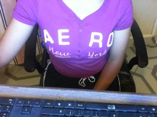 Freechat Cyah2 on BongaCams