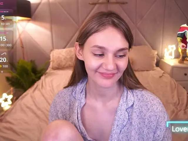 DiamondGoldie — Sometimes I want to be bossed around, sometimes I just want to be pampered and slowly made to tremble... And who will you be for me today - a strict teacher or a generous daddy? 