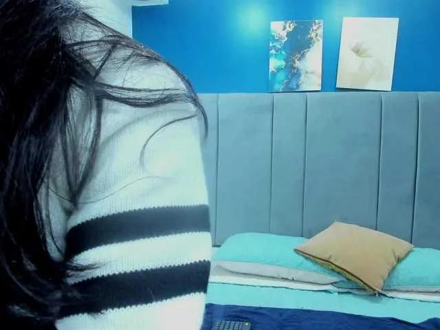 DollyWood- on BongaCams