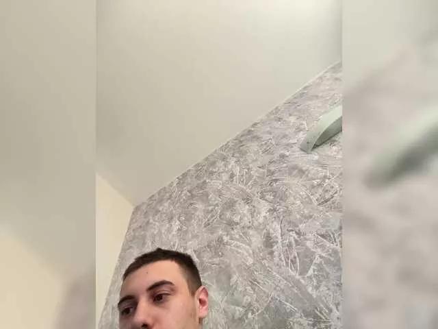 Dream022 on BongaCams