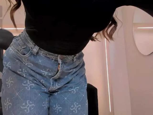 BongaCams EllaClark is Freechat EllaClark — Grab me by the neck and I'll be yours while you fuck me or suck your fingers into my panties.
Gentlemen
Be treated like a Queen
Guys who care about me
Be so pampered