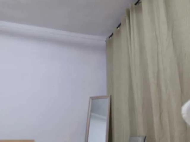 EmilyxJames on BongaCams