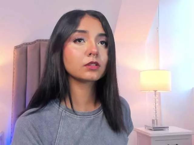 Freechat Emma-Torres1 on BongaCams