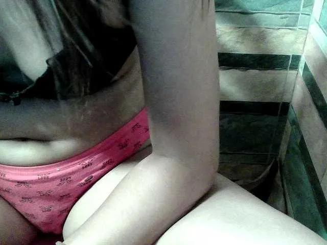 flowerhairypinay on BongaCams