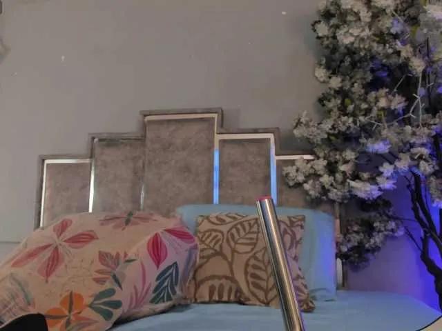 GabyyJones on BongaCams