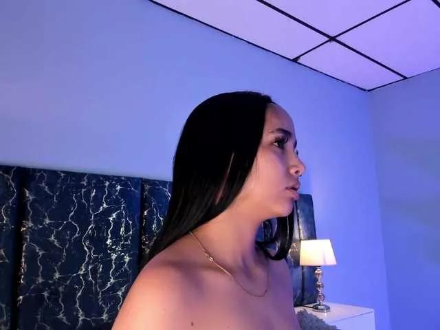 Freechat Gisell-Montoy on BongaCams