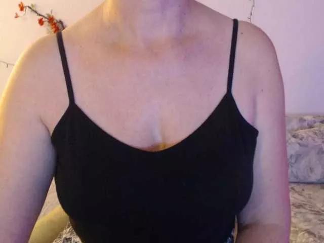 goodSnowQueen on BongaCams