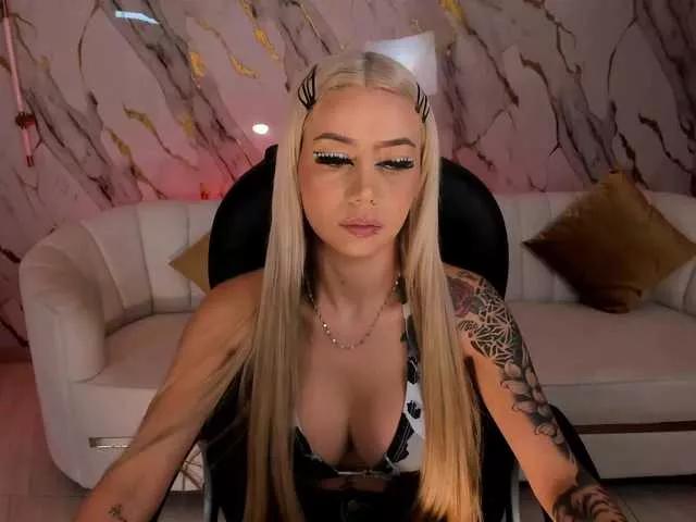 HannaConnor on BongaCams