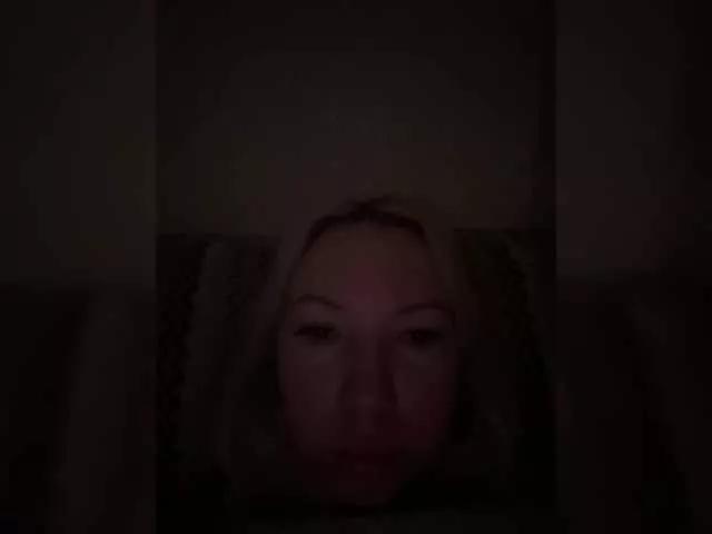 HannaMo on BongaCams