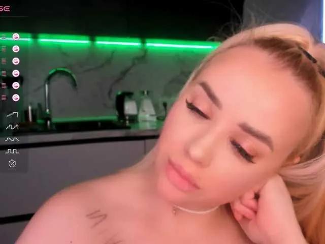 In-your-fucking-mind on BongaCams