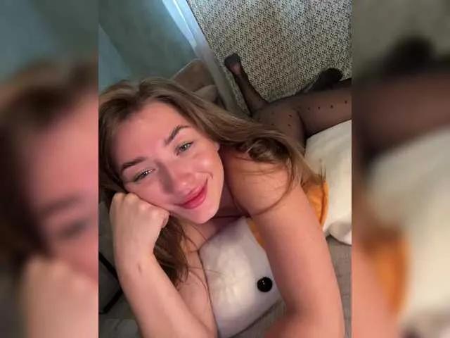 juicy-peachh on BongaCams