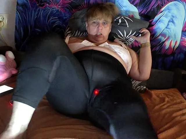 Juliet-A on BongaCams