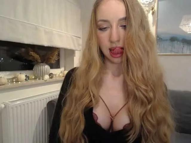 JulietteGlow — I like everything what's sensual, a bit of femdom, I'm curious about fetishes, I love watching and being watched