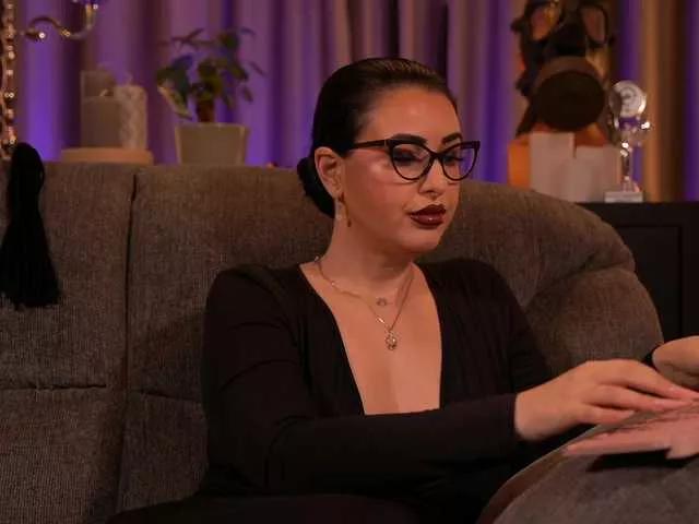 KellyKent on BongaCams