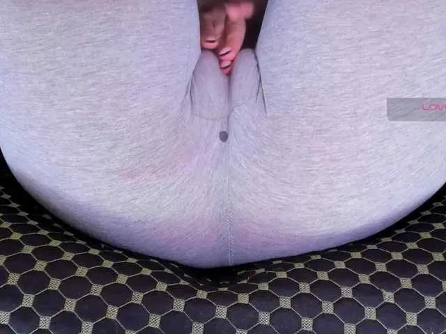 BongaCams Kira-Kell is Freechat Kira-Kell — Topping up my bank account ^-^