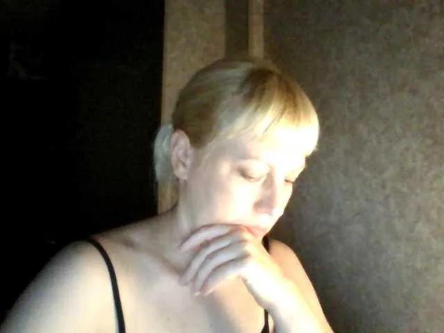 krisss2016 on BongaCams