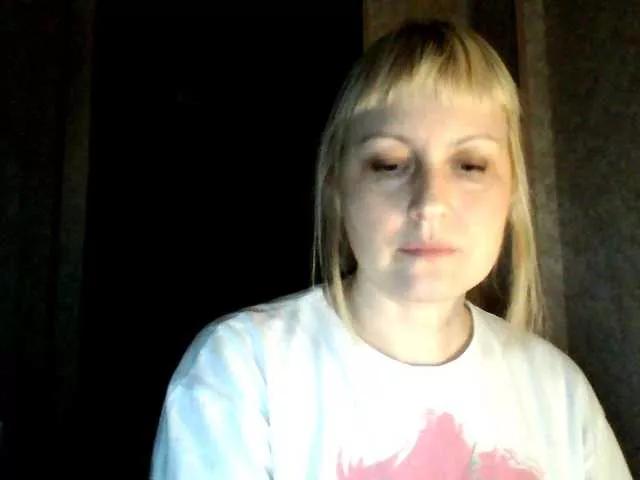 krisss2016 on BongaCams