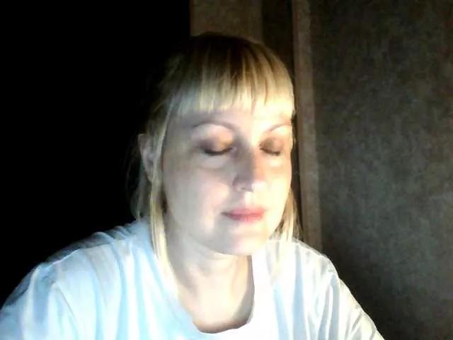 krisss2016 on BongaCams