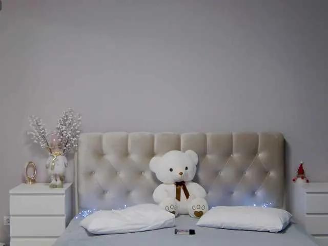 Lisa666-2 on BongaCams