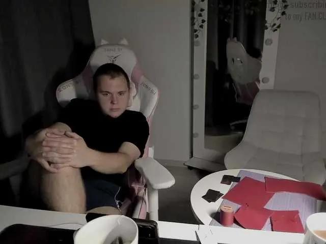 Freechat lissazmark2 on BongaCams