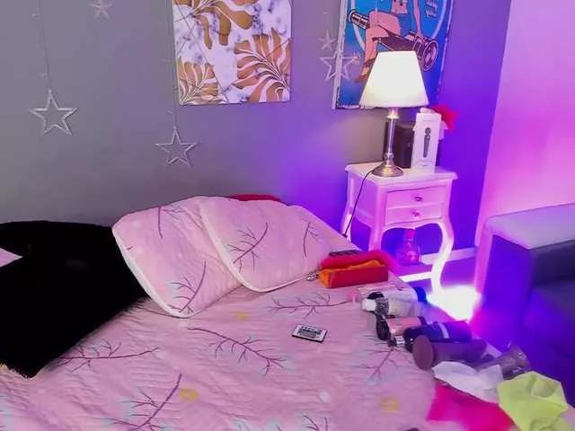 LittleToxic on BongaCams