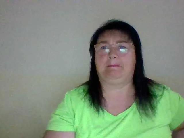 lora805608 on BongaCams