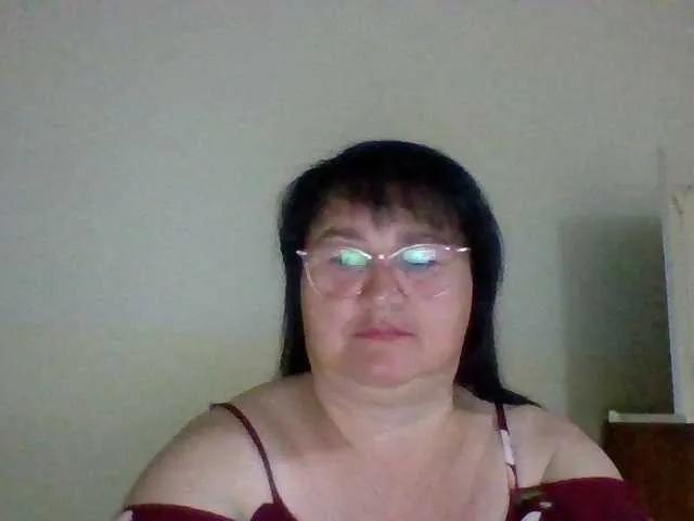 lora805608 on BongaCams