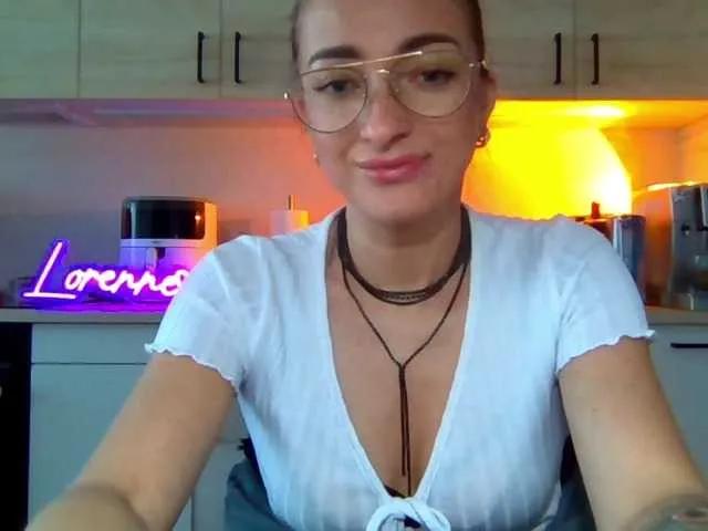 LorennePlay on BongaCams