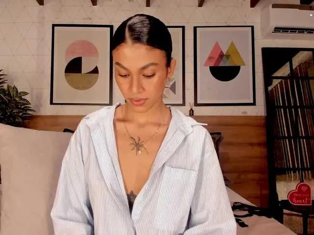 Freechat LunaRuso on BongaCams