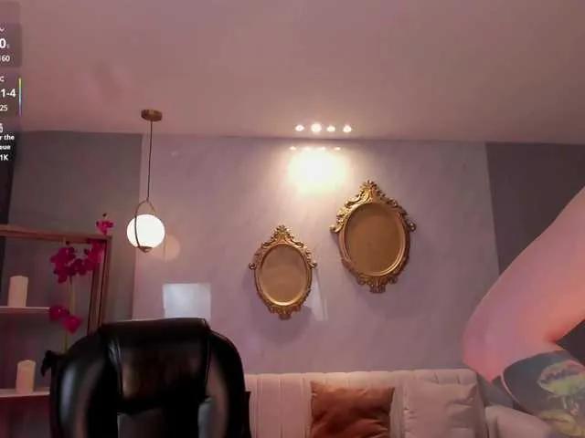 Freechat MaddisonCollins on BongaCams