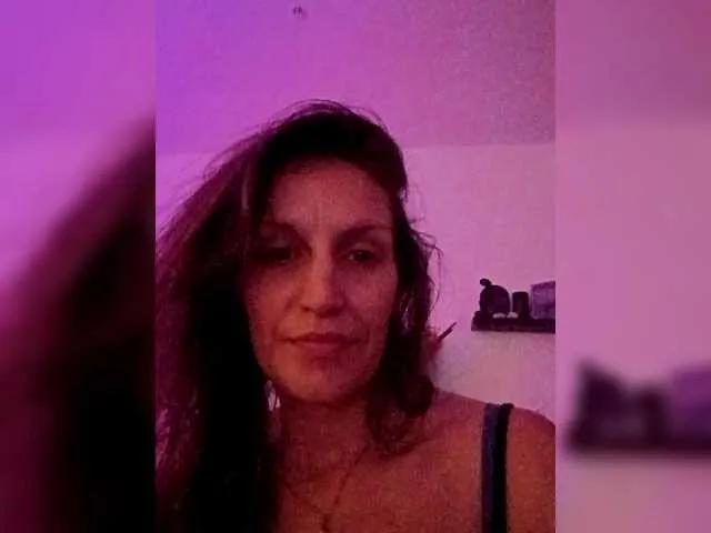 MaeLovelyOne — Freechat on BongaCams