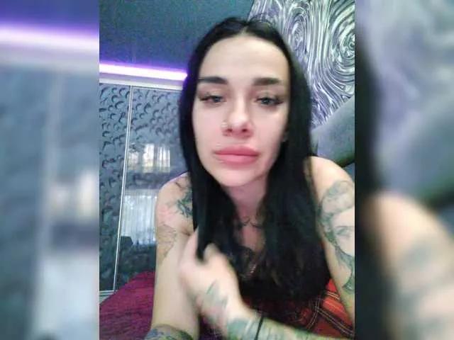 MaidenCrystal on BongaCams