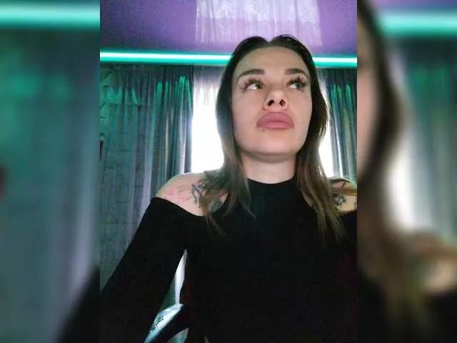 MaidenCrystal on BongaCams