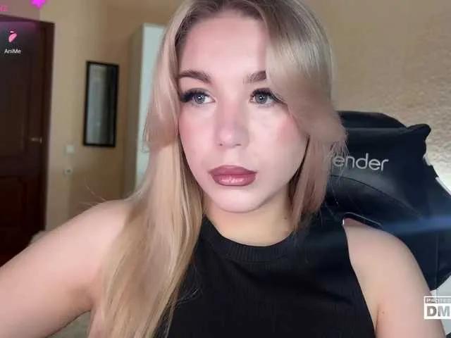 BongaCams maksisisia is Freechat maksisisia — "I'm excited by emotion and passion. I appreciate moments when I can feel connected to a person.'