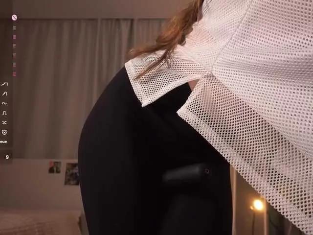 mariaro — vibrations from my toy, great cocks, dirty talks in private, playing with my dildo