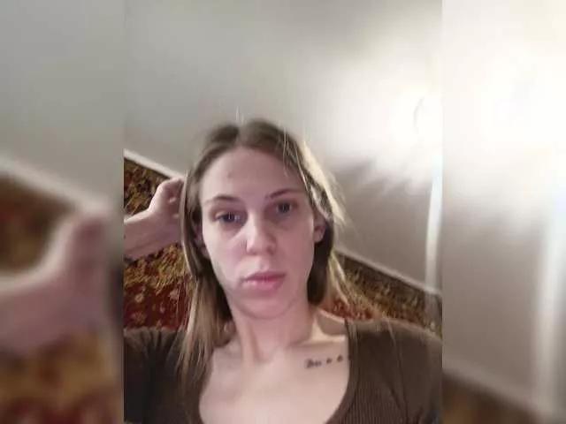 Freechat Marina-9819 on BongaCams