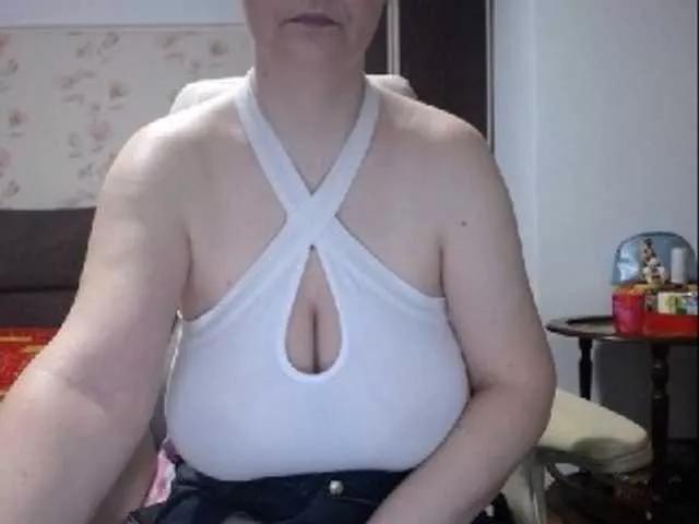 mary-x on BongaCams