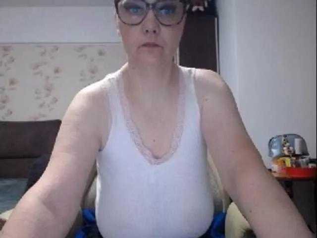 mary-x on BongaCams